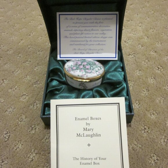 McLaughlin Glazeware Keepsake Box - Picture 1 of 6
